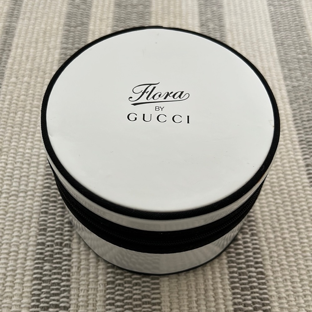 Gucci Flora By Gucci The Garden Jewelry Round Box